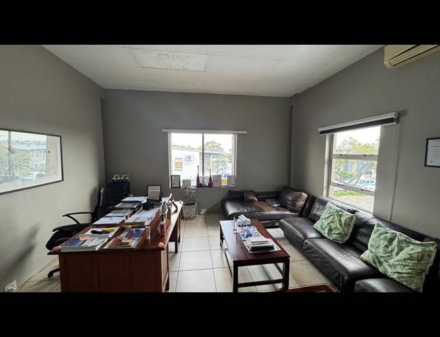 378M² WAREHOUSE FOR SALE IN EASTGATE